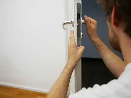Lock-Replace--in-Laguna-Woods-California-lock-replace-laguna-woods-california.jpg-image